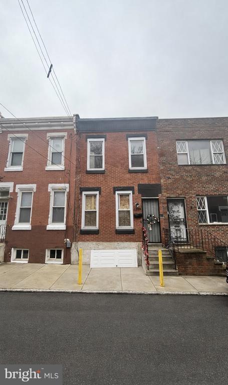 Photo - 1228 W Firth St