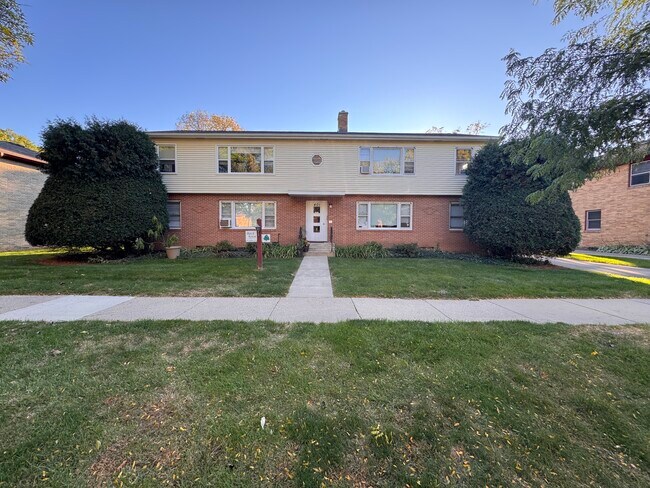 401 Palomino Ln Unit 1N