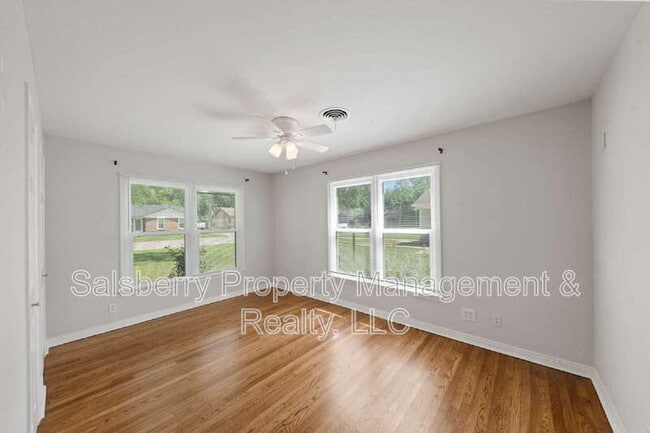 Photo - 5601 N Schilder Dr