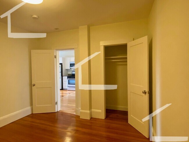 Photo - 8/1 Renovated 1BR plus office near Coolidg...