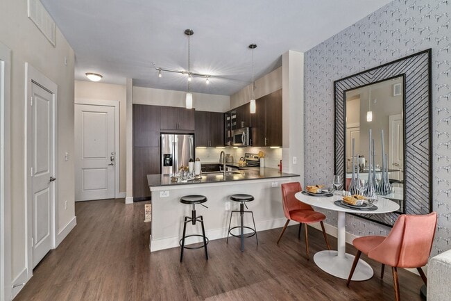 The Fairmount at Oak Lawn