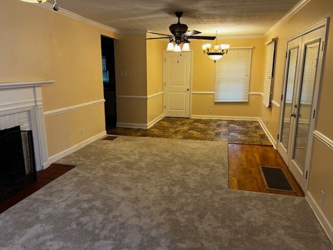 Photo - Maryville 37803 - Upstairs only - 4 & 1.5...