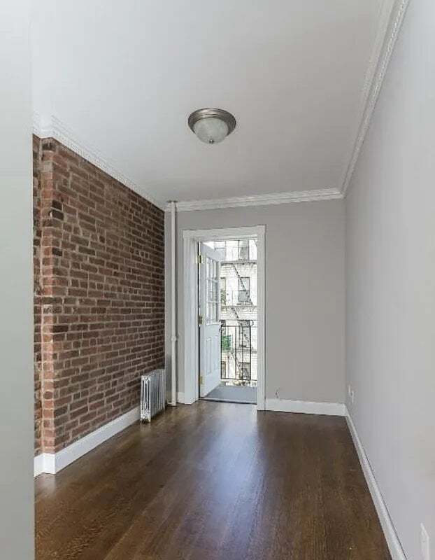 437 W 53rd St Unit 4A