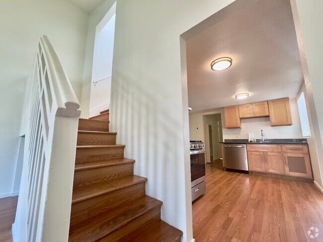 Building Photo - 5231 Martin Luther King Jr Way Unit 1 Rental