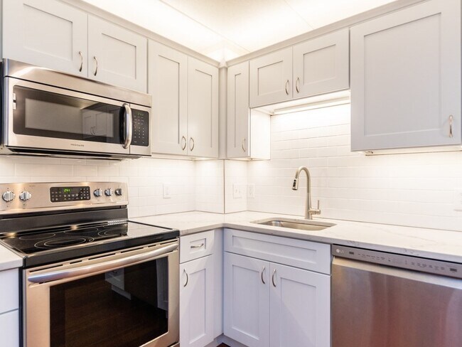 Photo - 28 Lee St Unit 6