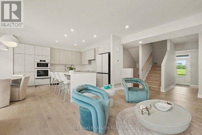Photo - 396 Peninsula Rd