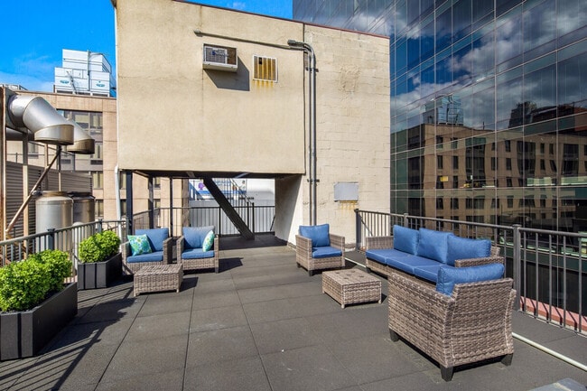 Photo - 417 E 61st St Unidad SI ID1051296P