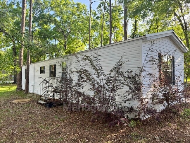Photo - 131 SW Socket Glen
