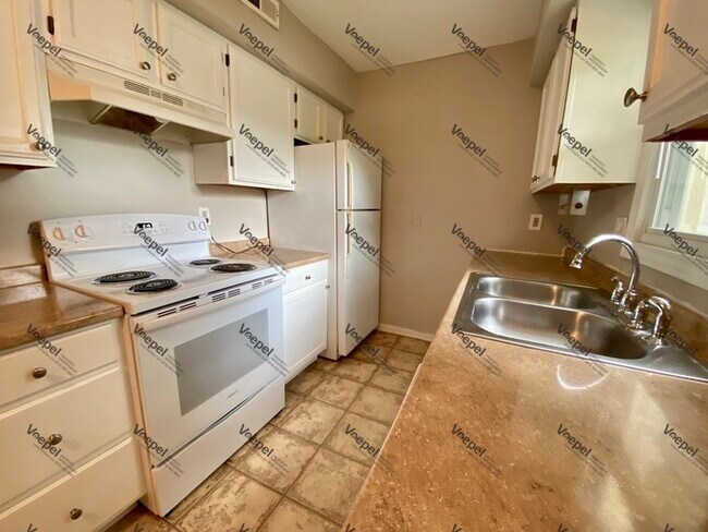 Photo - 2 Bedroom 1 Bath Duplex Apartment