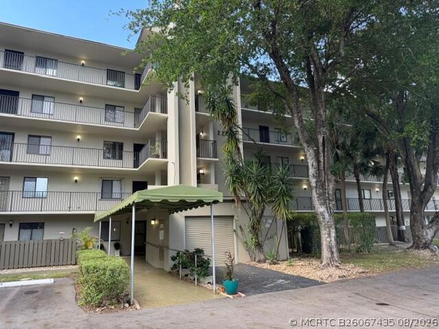 Building Photo - 2209 S Cypress Bend Dr Unit 104