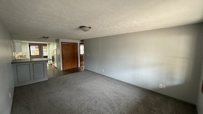 Building Photo - 1055 Delphi Ave Unit 1055 Rental