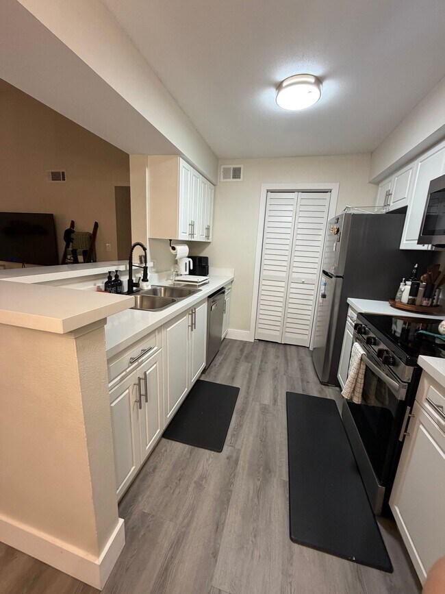Photo - 2465 NW 33rd St Unidad Apt 1513
