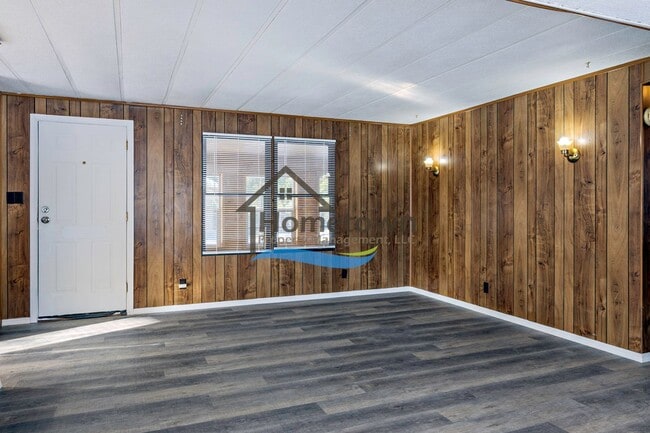 Photo - 2 Bedroom 1 Bathroom Home in a Beautiful Remote Rustic Setting Available in Priest River!