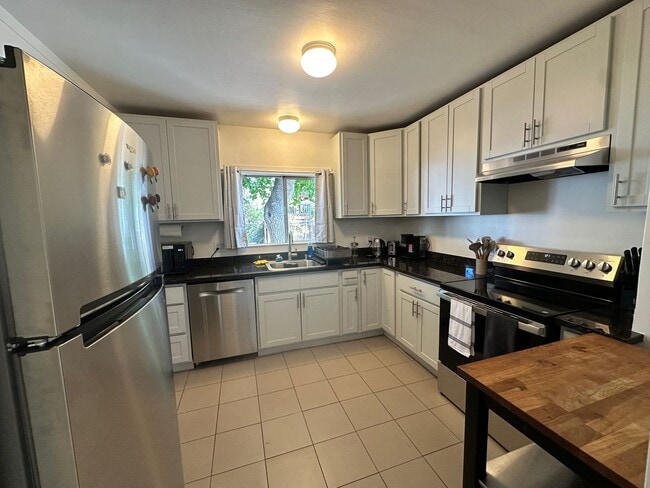 Photo - 1539-1541 E. 38th St Unit lower #1541