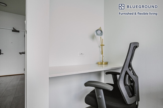 Photo - 1400 W Randolph St Unidad FL17-ID1169