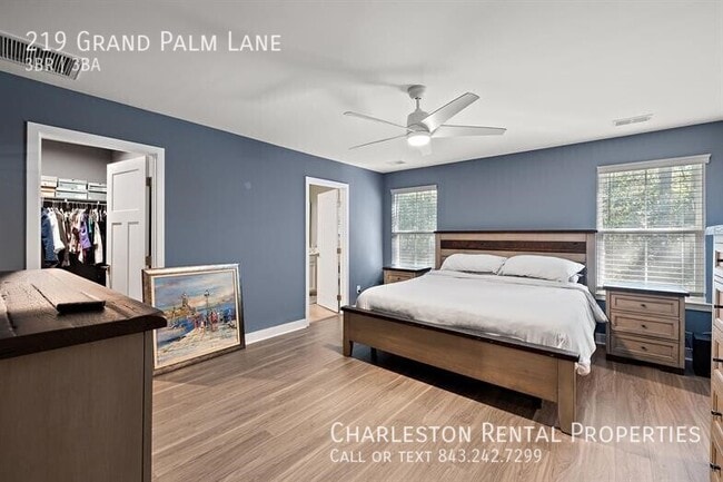Photo - 219 Grand Palm Ln