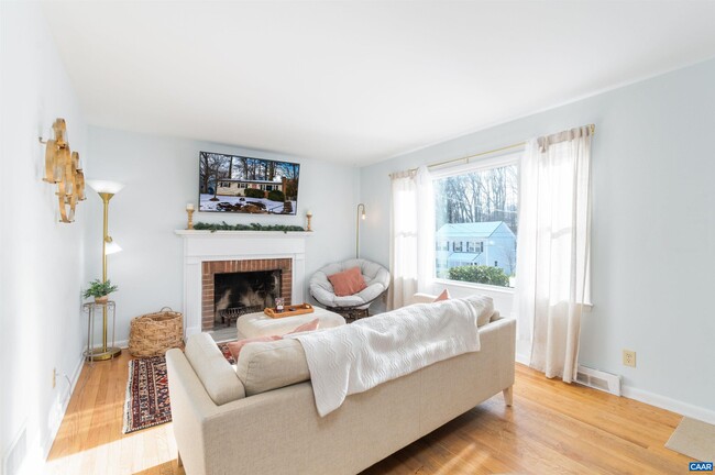 Photo - 707 Rockcreek Rd