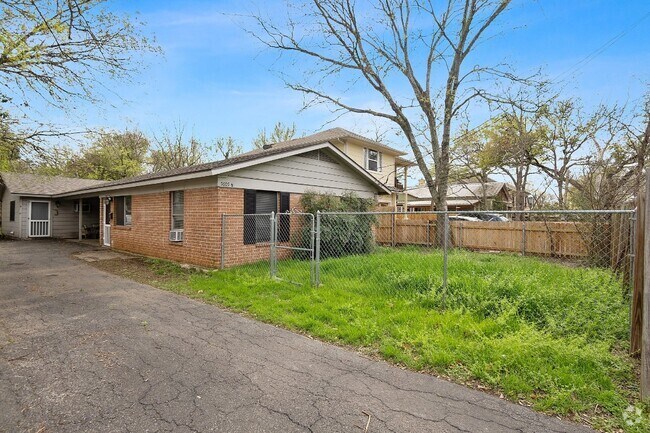 Building Photo - 5605 1/2 Jim Hogg Ave- Rental