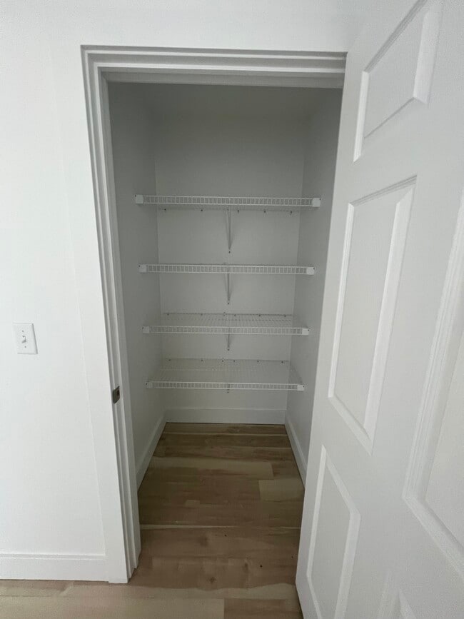 Photo - 1124 Winton Pl