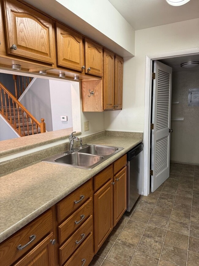Photo - 8776 Chase Dr