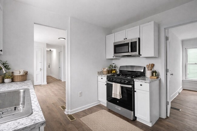 Photo - 66 Endicott Ave Unidad 2