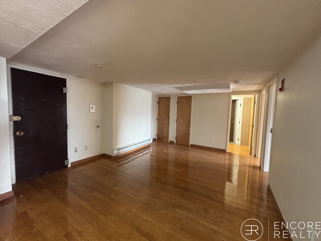 Photo - 1110 Commonwealth Ave Unidad 603