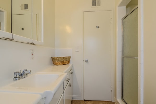 Photo - Molino House