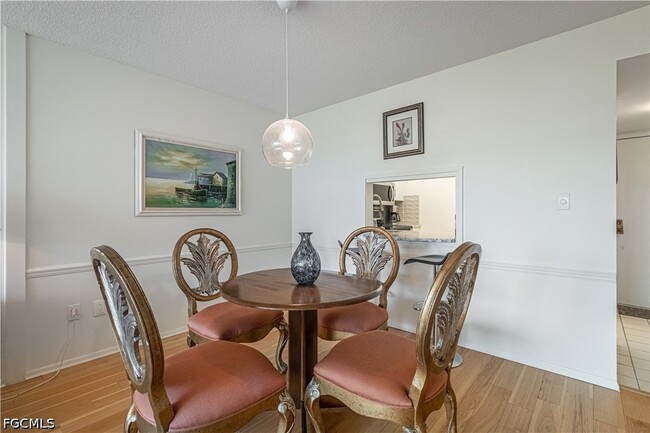 Photo - 1828 Pine Valley Dr Unit 201