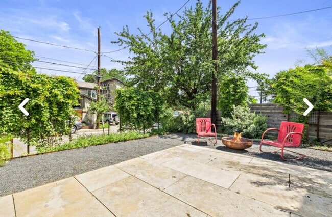 Photo - 2413 E 9th St