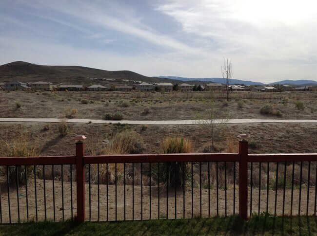 3843 Artadi Dr