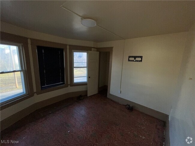 Building Photo - 10538 Helena Ave Rental