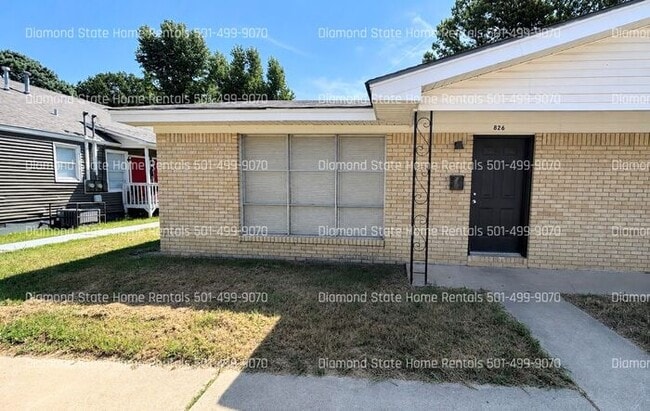 Building Photo - 826 Jane Dr