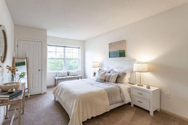 Photo - Lake Susan Apartments