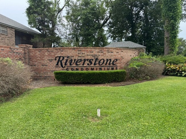 Photo - Beautiful Condo Near Moncus Park