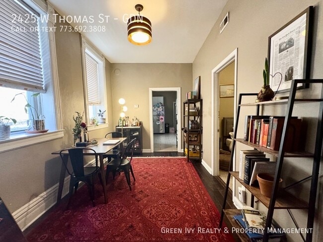 Photo - 2425 W Thomas St Unit GDN