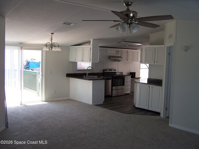 Photo - 403 Brozman Ln
