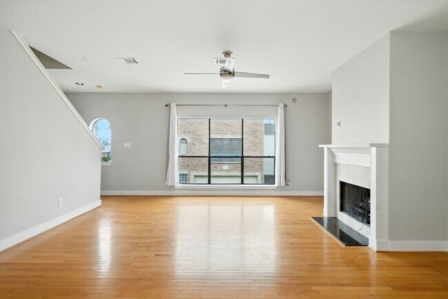 Photo - 9709 Riddlewood Ln