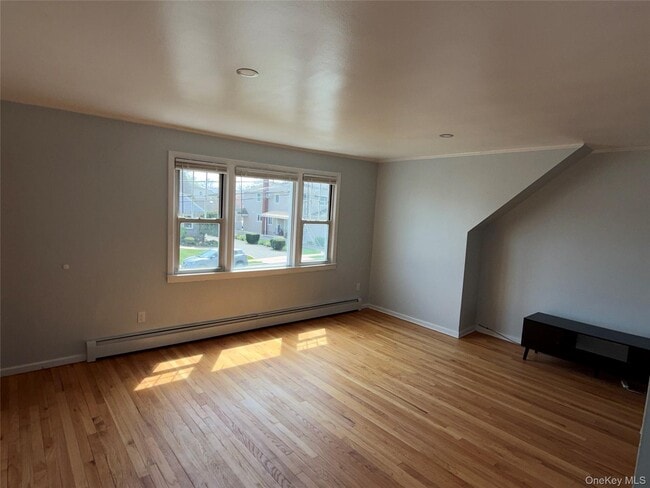 Photo - 29 Lenox Ave Unidad 2