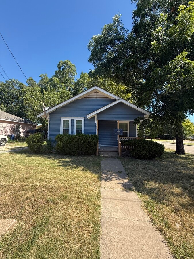 911 Anthony - 911 Anthony St