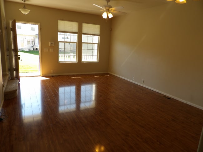 Photo - 2163 Squawbush Ridge Grove