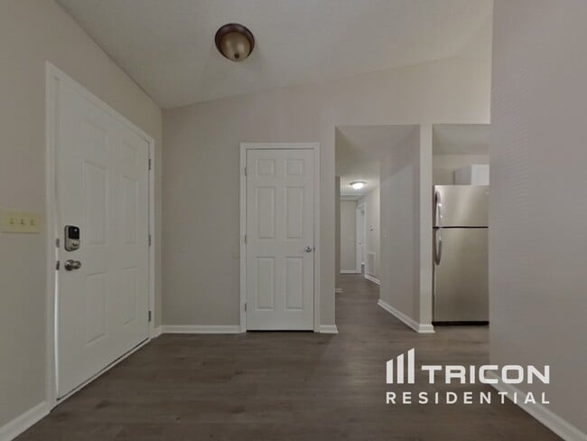 Photo - 201 Raintree Dr