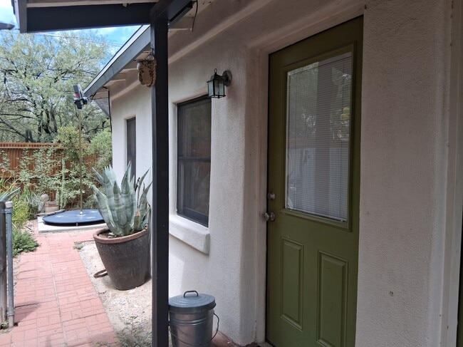 Photo - 631 S Bean Ave