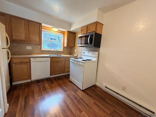 Photo - 406 Southmont Blvd