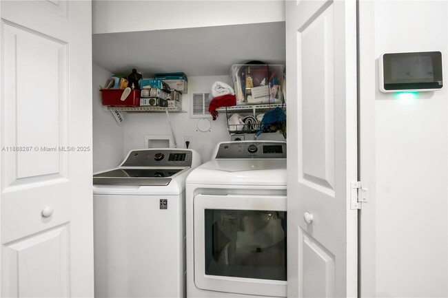 Photo - 667 NW 208th Dr