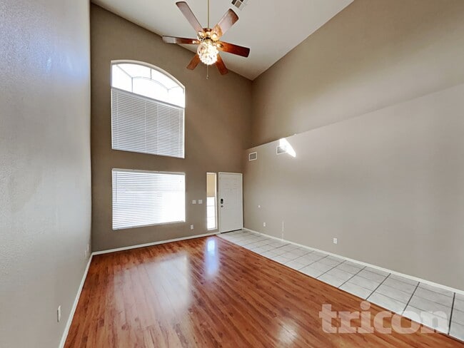 Photo - 5196 Guardian Peak St