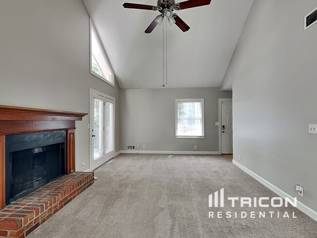 Photo - 8458 Hightower Trail SW