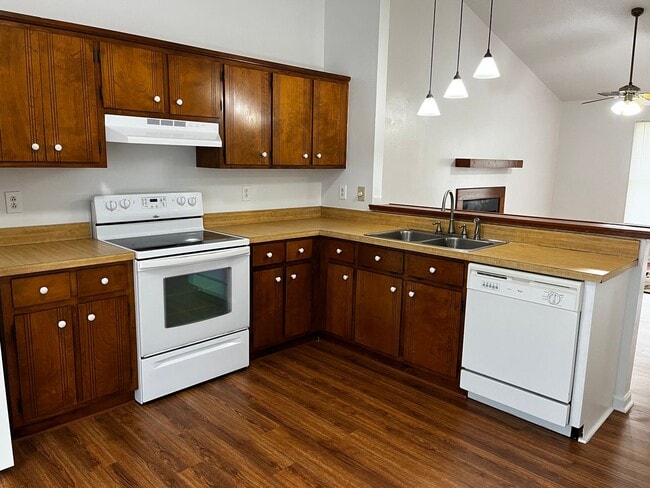 Photo - This Duplex is All About Location Location Location!