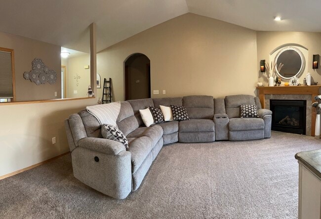 2258 Spring Meadow Dr
