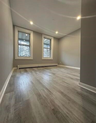 Photo - 448 Ave E