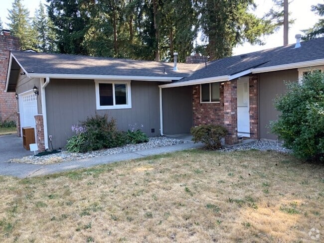 Building Photo - Charming 3 Bedroom Marysville Rambler Rental